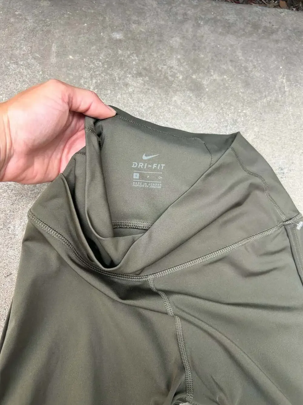Nike Dri-FIT High-Rise Leggings  Size Small